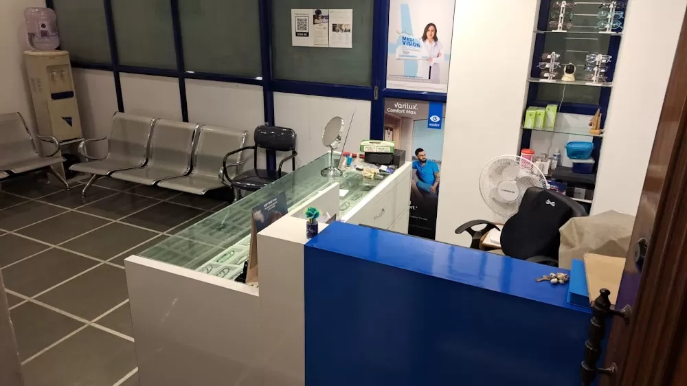 Diveeksha Eye clinic - Photo 3