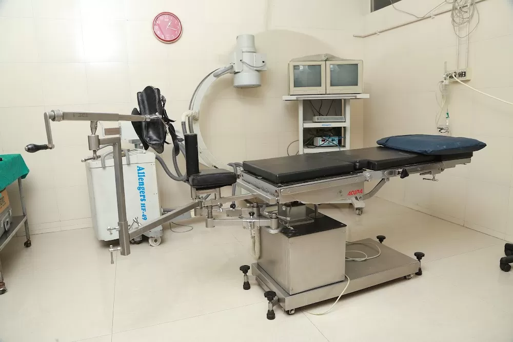 Avasthi Bone & Joint Clinic & Hospital - Photo 3