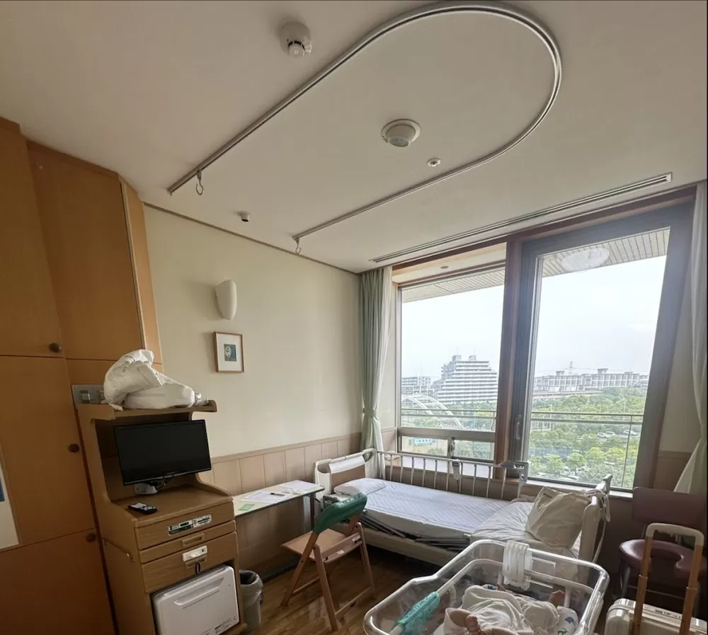 Tokyo Rinkai Hospital - Photo 6