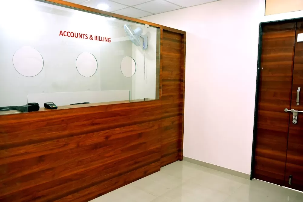 𝗗𝗿. 𝗞𝗶𝗿𝗮𝗻 𝗣𝗮𝘁𝗶𝗹-Diabetologist in Nashik/Critical Care/Emergency Physician/Consultant Physician/Infectious Disease - Photo 4