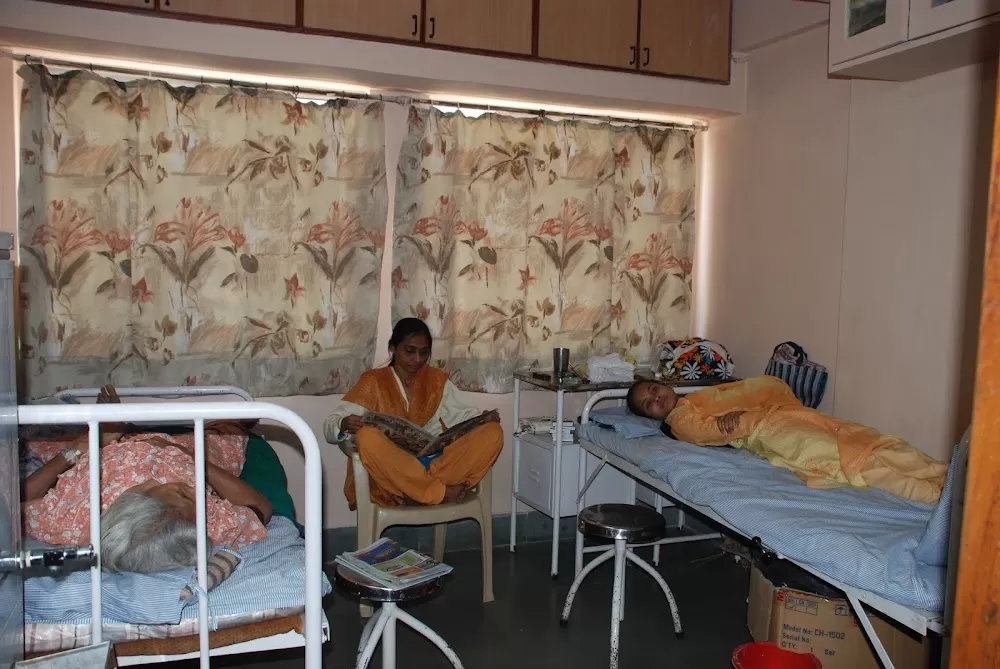 Shreeji Orthopaedic & ENT Hospital - Photo 7