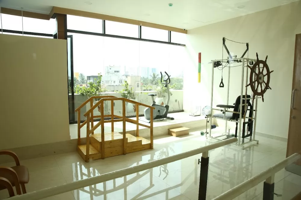 Dr. Lenin’s Orthoinde Hospital - Photo 5