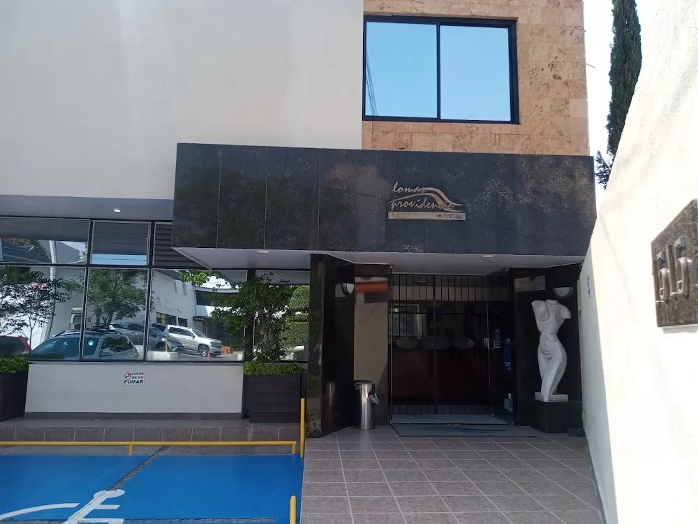 Hospital Lomas Providencia - Photo 6