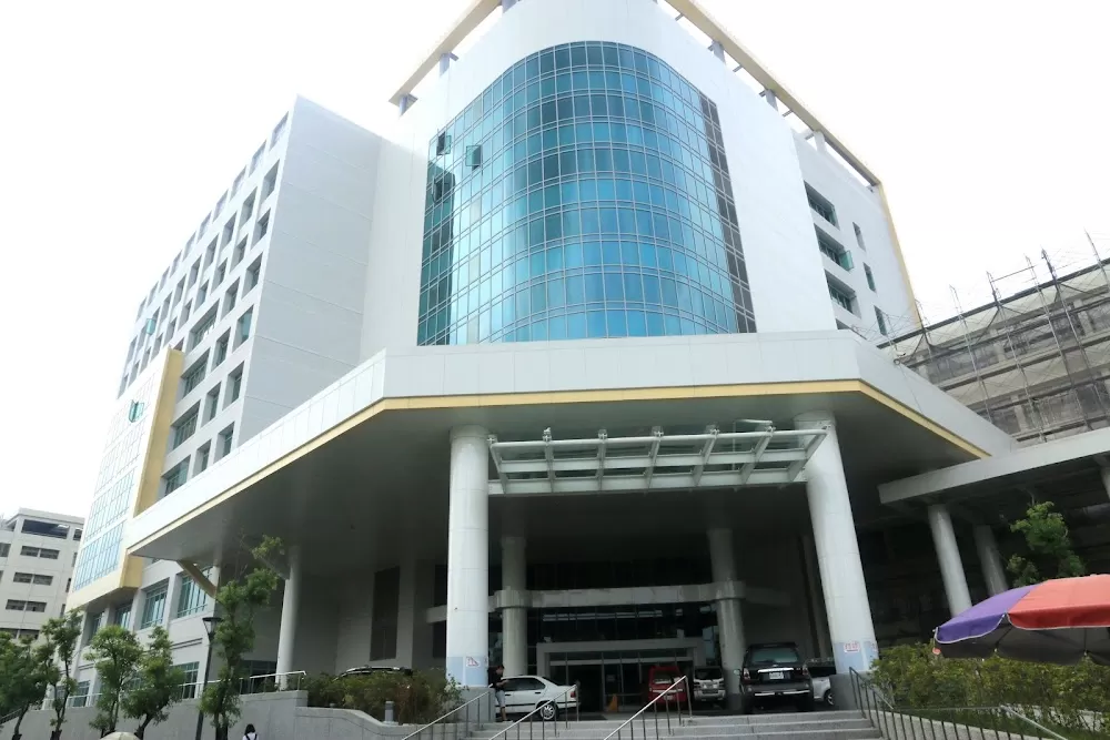 First Outpatient Building - Taipei Veterans General Hospital - Photo 7