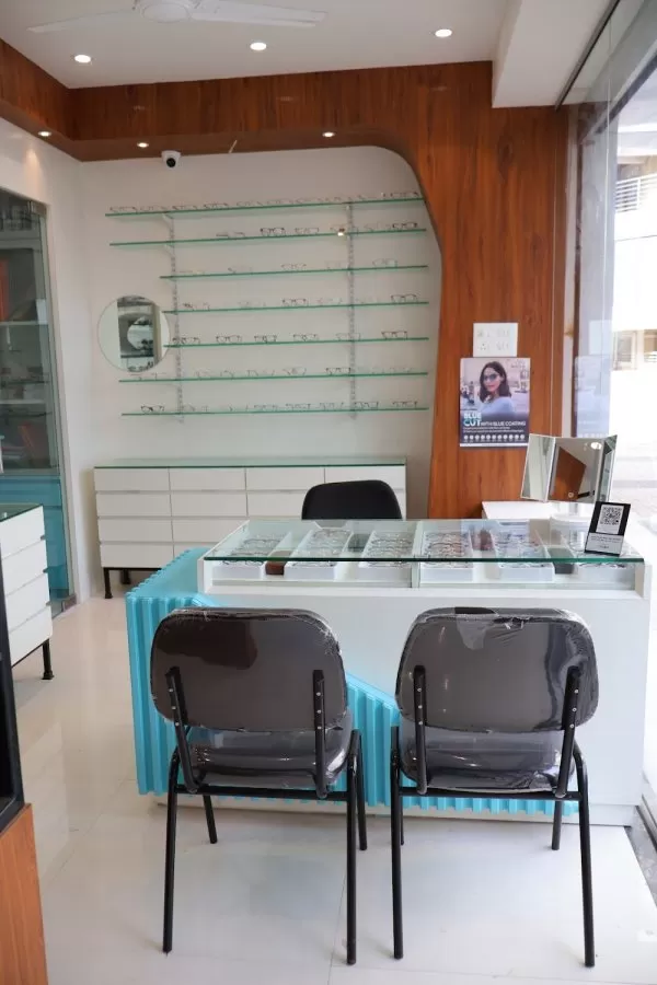 AARADHYA EYE HOSPITAL - Photo 8