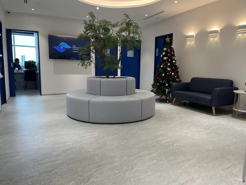 The Straits Eye Centre - Photo 6