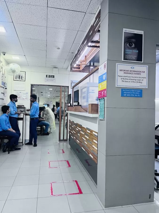 Shroff Eye Centre - Photo 6