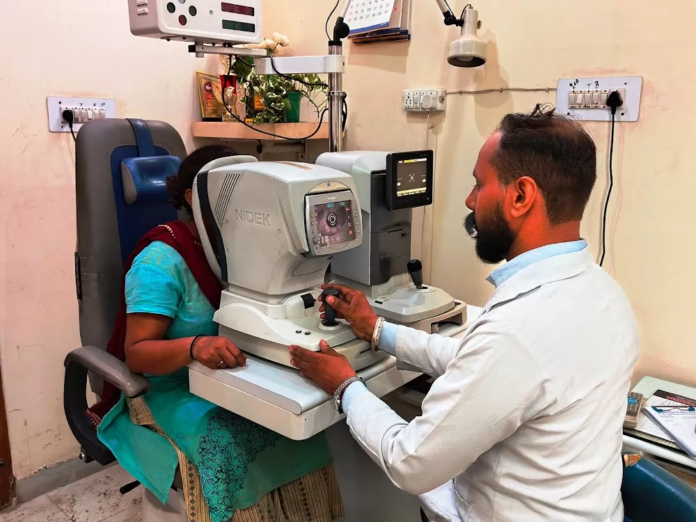 Bhatti Eye Clinic - Photo 2