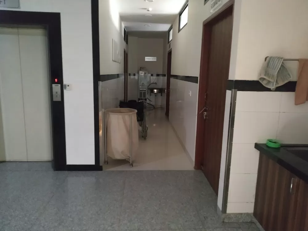 Vaishali Hospital & Surgical Research Center - Photo 7
