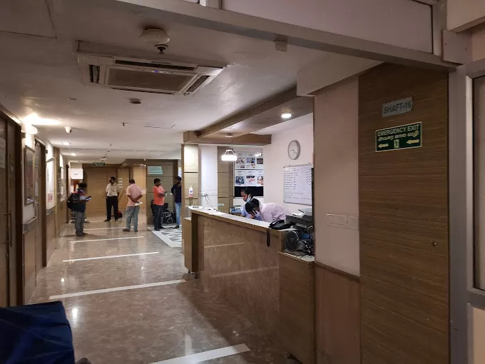 Best Obstetrician-gynecologist - Dr. Vishnu | Apollo Hospitals | Chennai - Photo 4