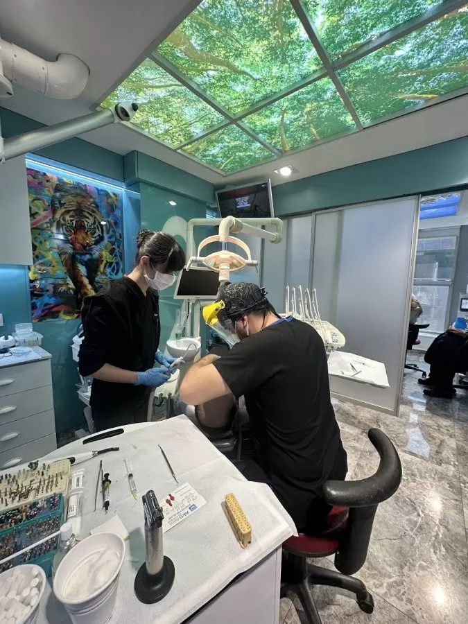 Kadikoy Dayıoğlu Dental Clinic - Photo 4