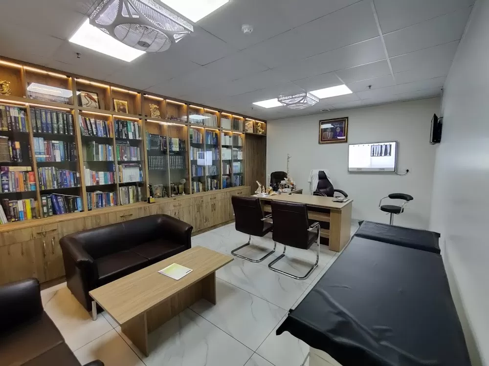 Dr Shree Krishna Memorial Medical Centre /Dr Sumit Krishna - Orthopaedic Surgeon/ Dr Mayuri Verma - Gynaecologist - Photo 4