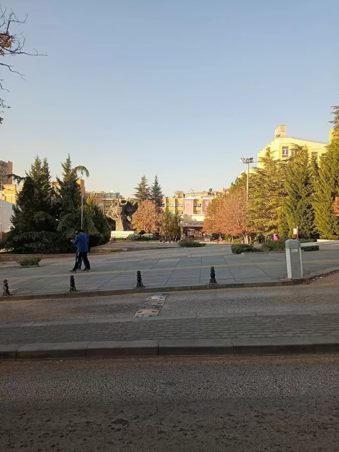 Enfeksiyon Hastalıkları ve Klinik Mikrobiyoloji Kliniği - Photo 5
