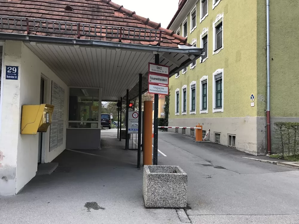 Klinik und Poliklinik für Dermatologie und Allergologie am Biederstein - Photo 7