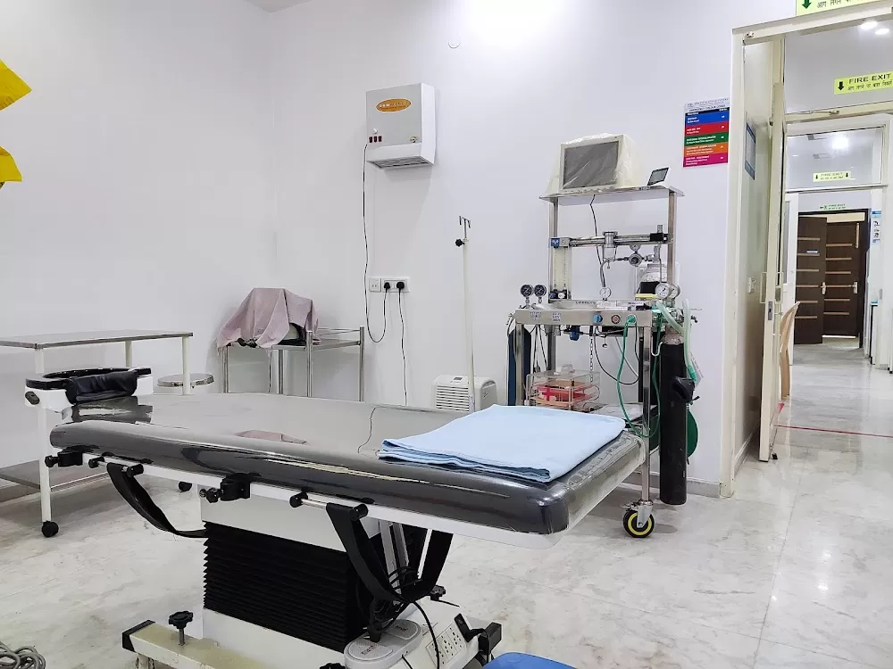 Om Eye & Gynae Centre - Photo 3