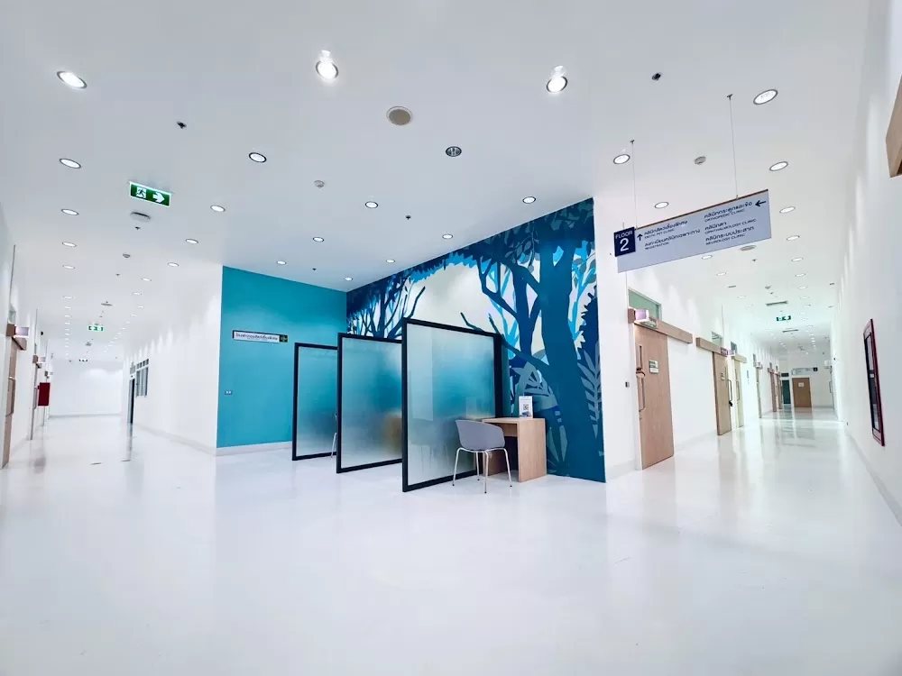 Northern Regional Veterinary Healthcare and Learning Center - Photo 8