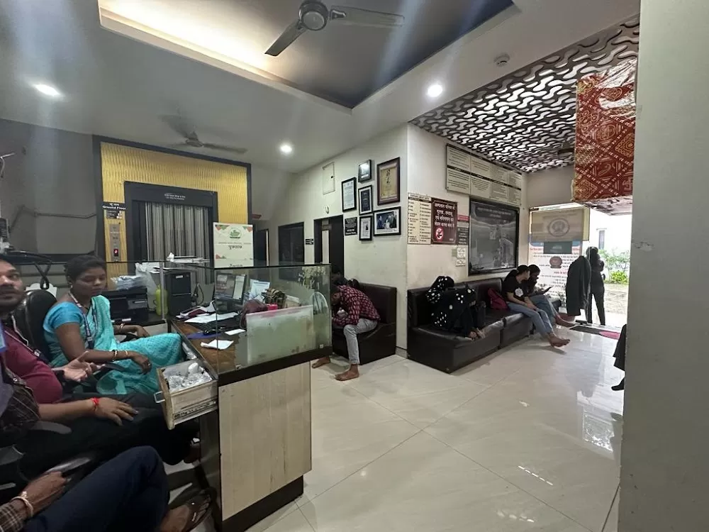 Chawla's Vision Care Eye Hospital | Diabetic Eye Clinic - Photo 3