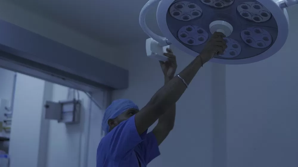 Dr. Pavitra Dosaj - House of Care Centre of Advanced Laser & Laparoscopic Surgery in Indirapuram - Photo 8