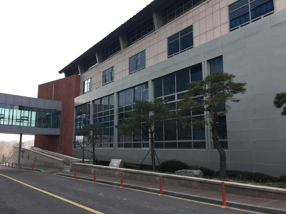Severance Eye Hospital - Photo 3