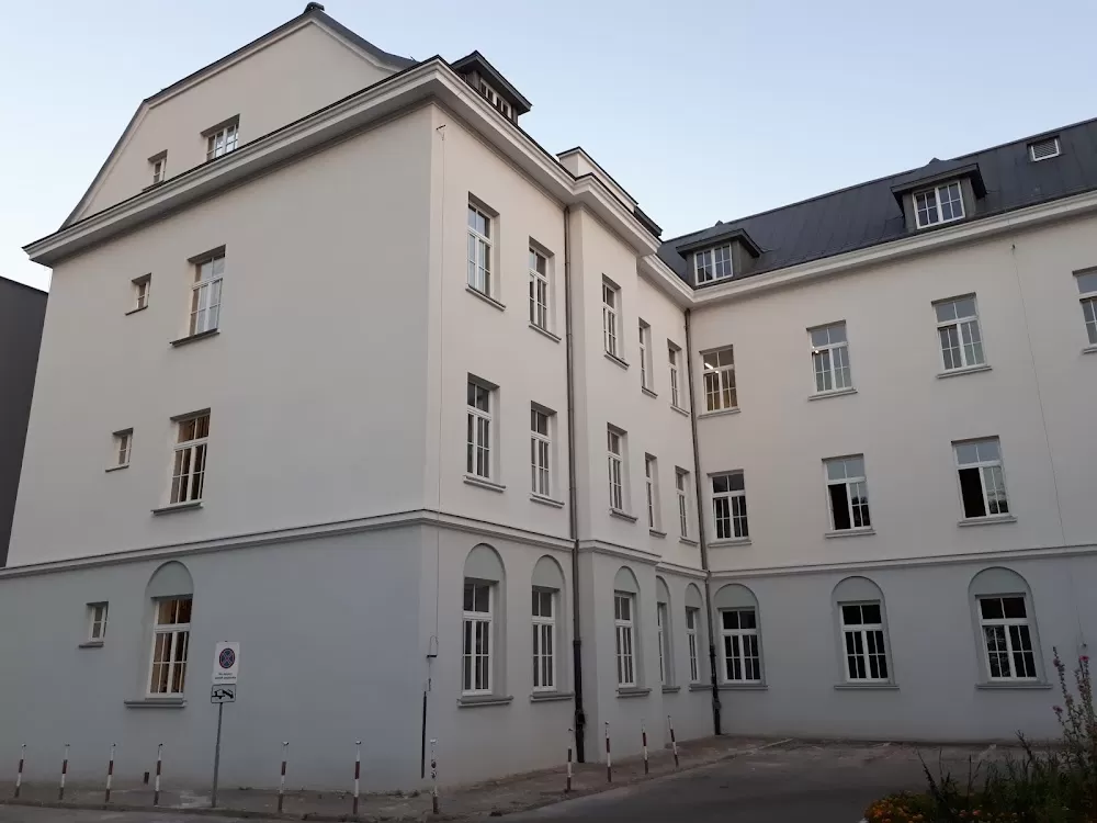 Mazowieckie Centrum Leczenia Chorób Płuc i Gruźlicy - Photo 2