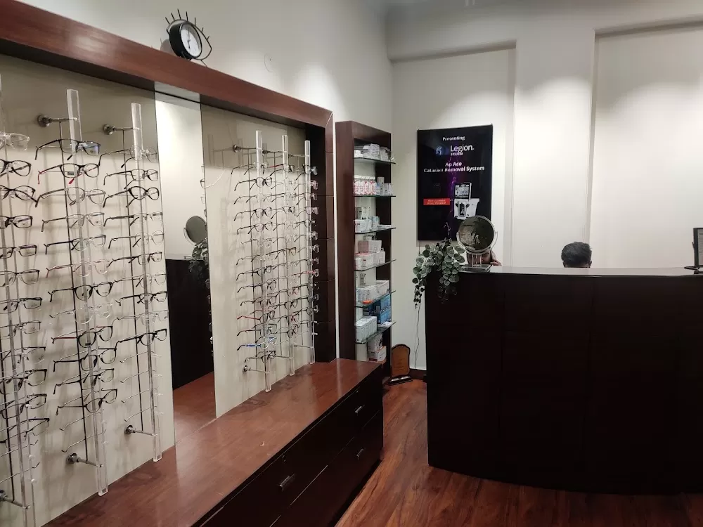 Singh Eye Care | Dr. Kunal Singh | Ophthalmologist | Sector 51, Noida - Photo 7