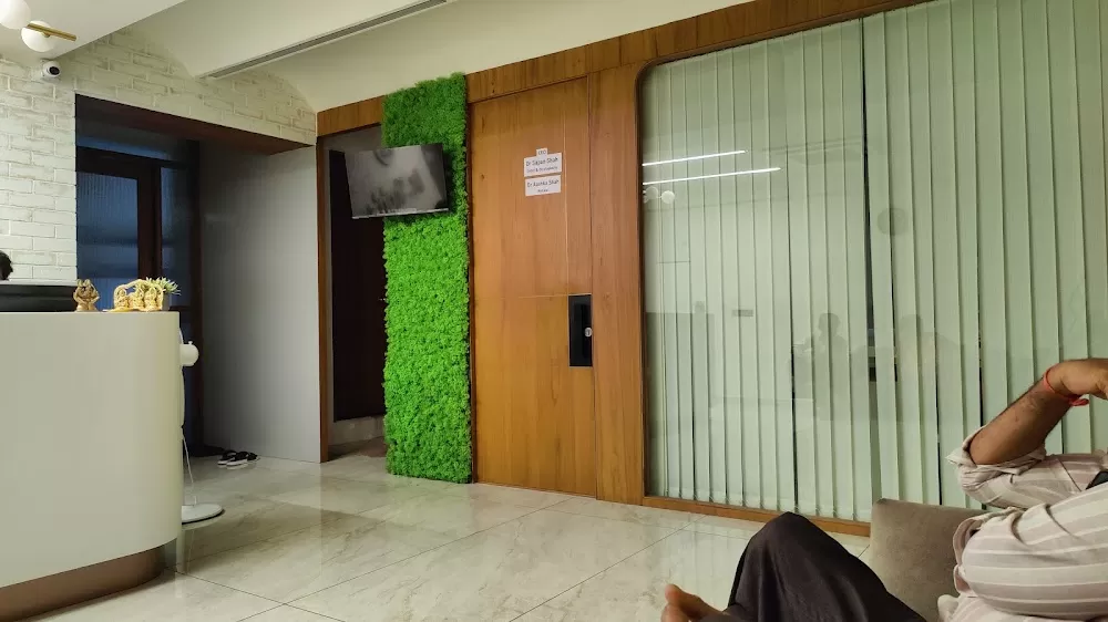 Dr Shah's Superspeciality Eye Hospital - Photo 3
