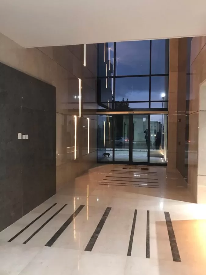 Dahdaleh Center - Photo 3