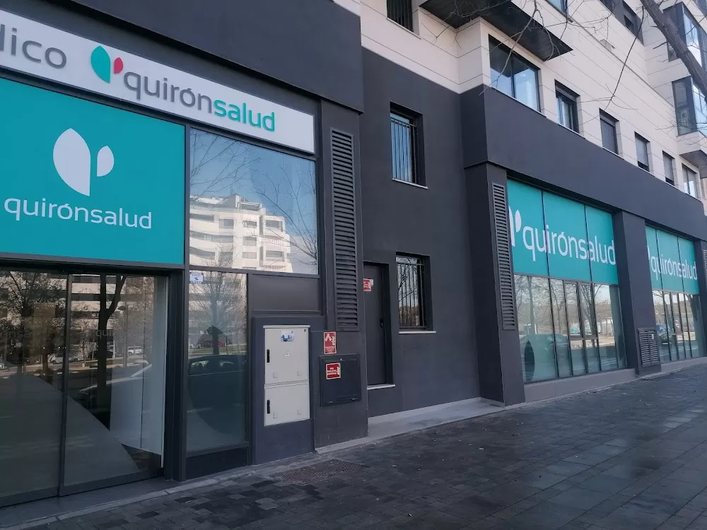 Centro Médico Quirónsalud Valdebebas - Photo 2