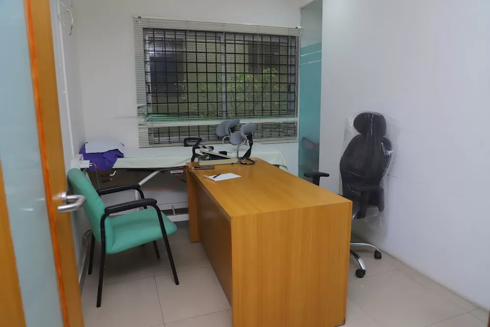 Hari Laser Clinics - Daycare Piles, Varicose Veins, Fistula, Fissure, Hernia, Gallstones, Circumcision, Lipoma, Hydrocele - Photo 6