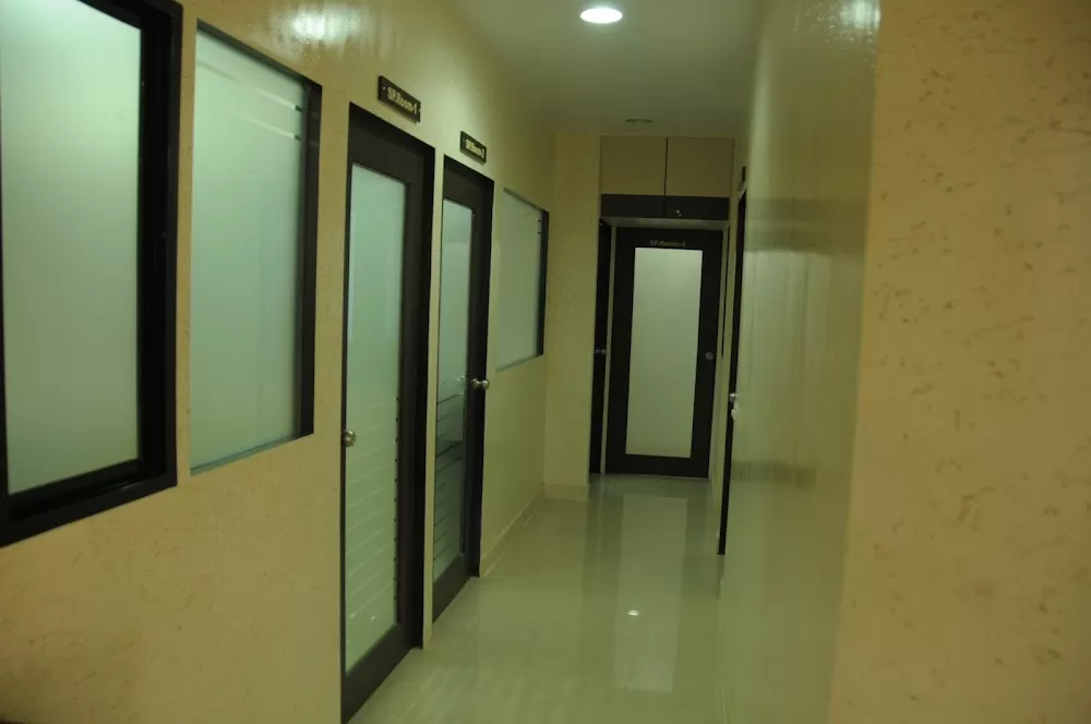 Gujarat Hospital - Photo 3