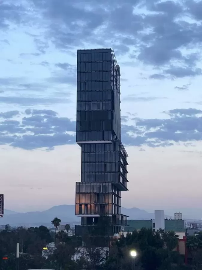 DEL PRADO MEDICAL TOWER - Photo 1