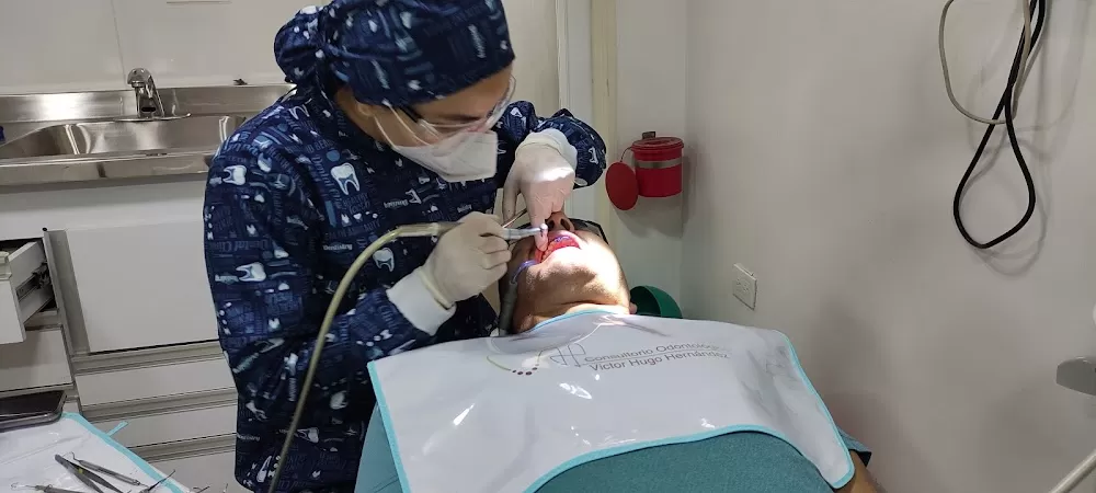Consultorio Odontologico VICTOR HUGO HERNÁNDEZ - Photo 3