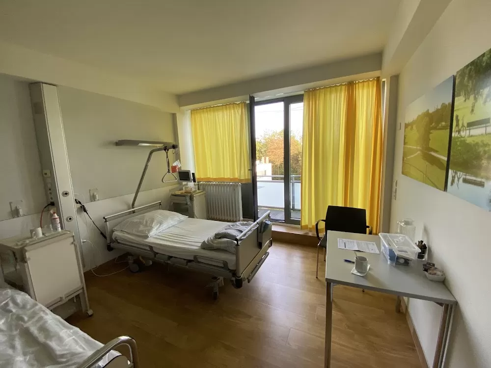 Urologische Klinik München-Planegg - Photo 2