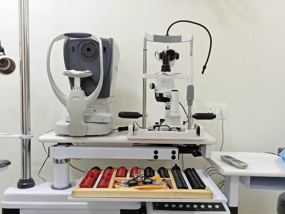 𝗗𝗜𝗩𝗬𝗔𝗠 𝗘𝗬𝗘 𝗛𝗢𝗦𝗣𝗜𝗧𝗔𝗟 BEST CASHLESS CATARACT LASIK EYE SPECIALIST AHMEDABAD - Photo 4