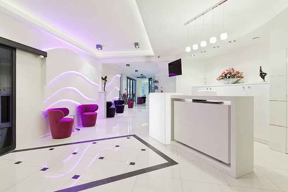 DER MED Centrum dermatologii, medycyny estetycznej, chirurgii plastycznej i ginekologii estetycznej - Photo 4
