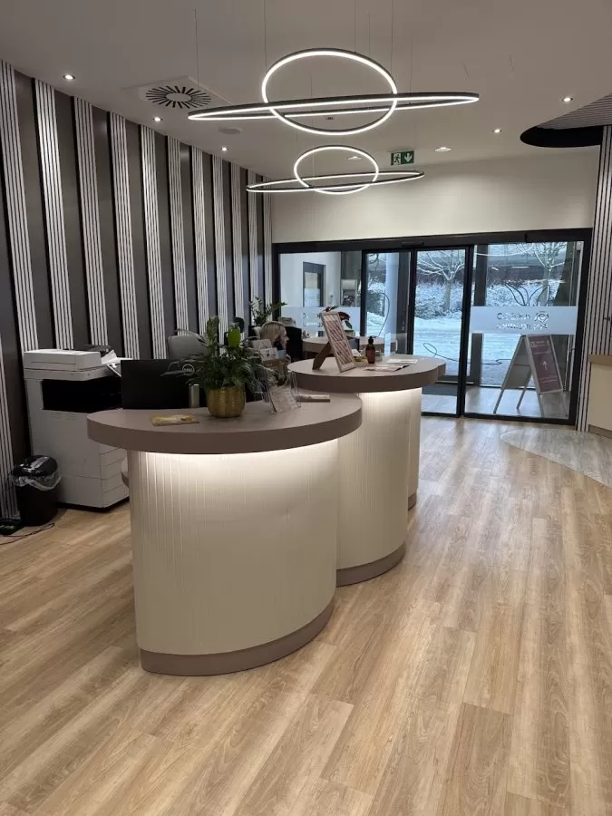 Dr Stefanis Dermatology / MUDr Stefanis dermatologie, esteticka dermatologie, trichologie, dermatochirurgie - Photo 4