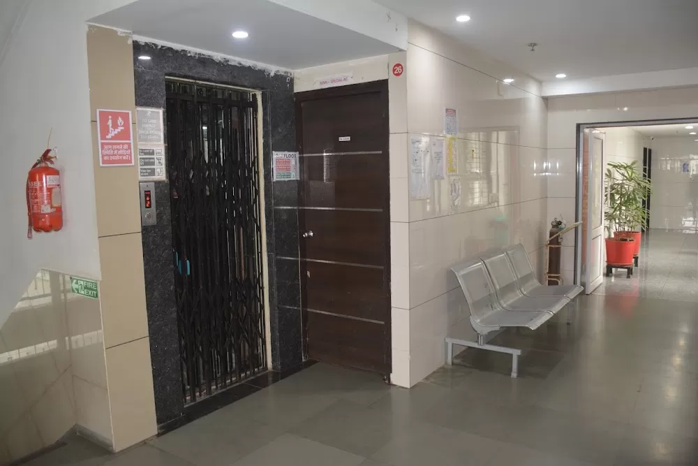 Shree Vallabh Hospital - Photo 4