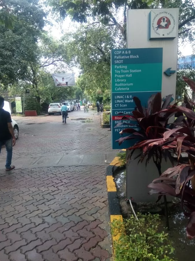 Saroj Gupta Cancer Center & Research Institute - Photo 7