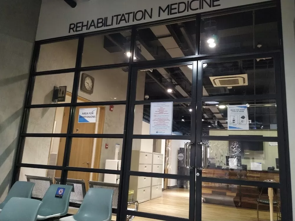 Health Cube Medical Clinics - Shaw - Photo 6