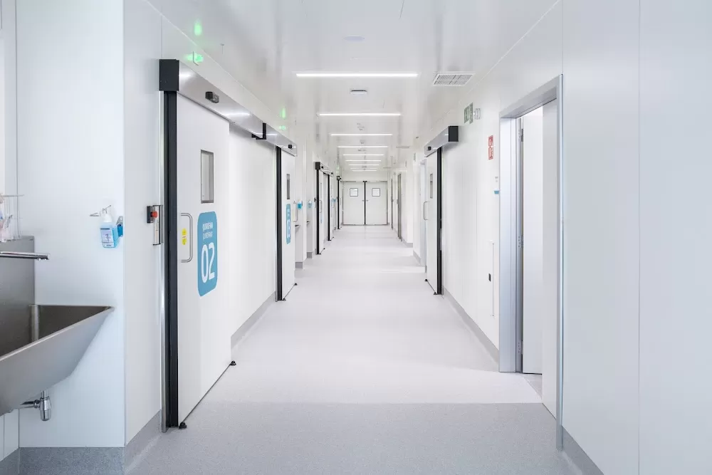 Hospital Quirónsalud Badalona - Photo 1