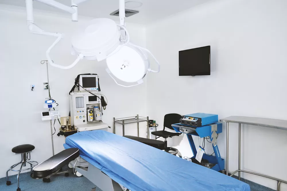 EVOLUTION Medical Center - Photo 2