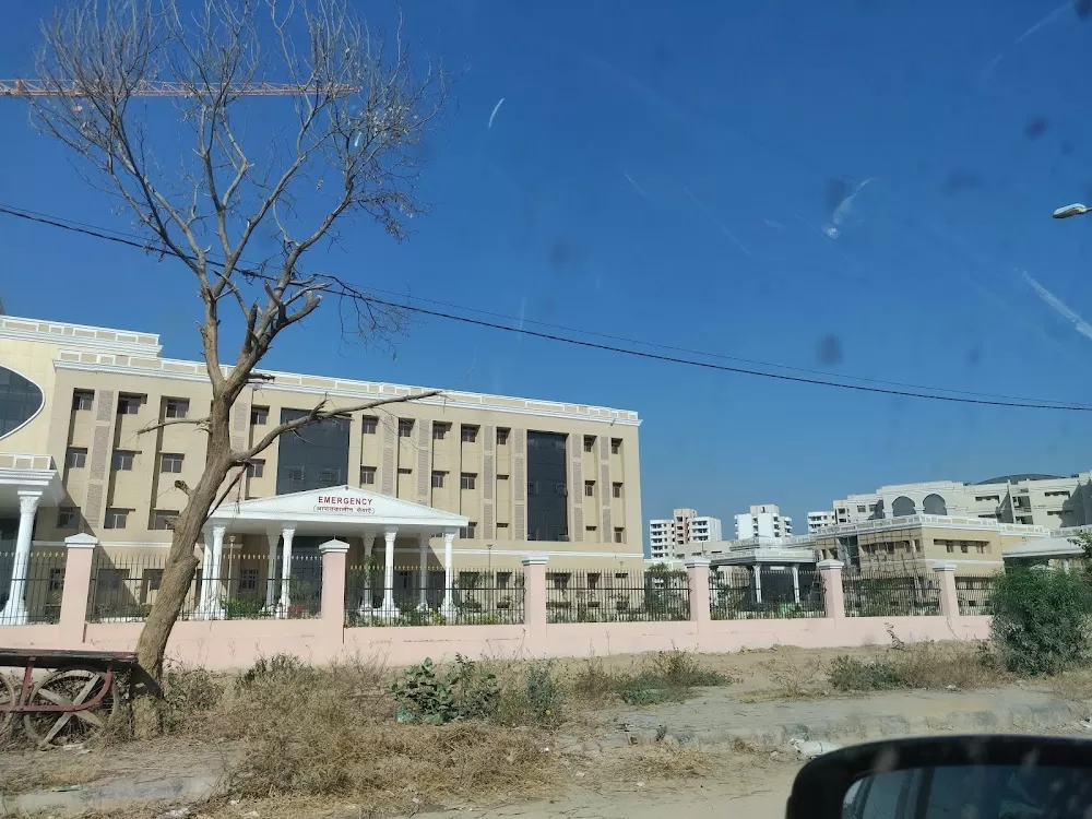 State Cancer Institute SMS MEDICAL COLLEGE - Photo 6