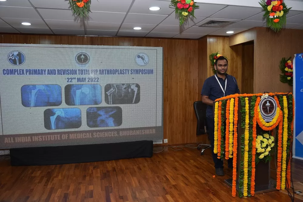 Atlas Orthocare Clinic by Dr Ssamy C Ajay-MS Ortho(AIIMS) MRCS(England) Ex SR (JIPMER&AIIMS) Best Orthopaedic surgeon-Chennai - Photo 4