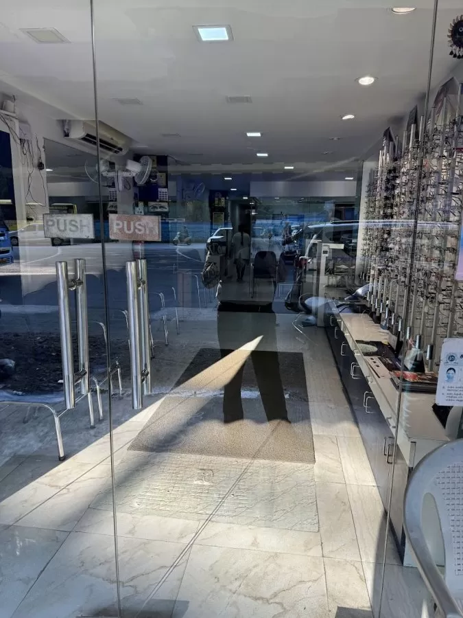 Eydox Eye Hospital - Photo 5