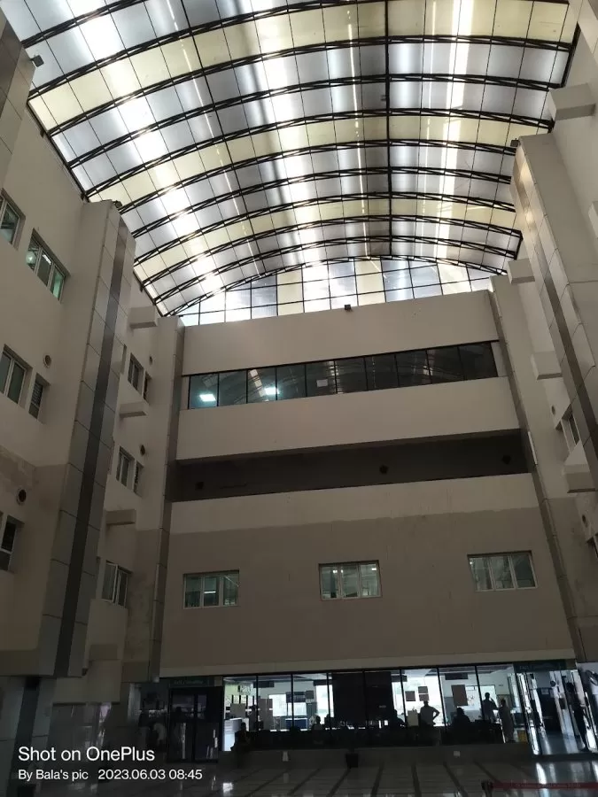 DR.KAMAKSHI MEMORIAL HOSPITALS - Photo 5