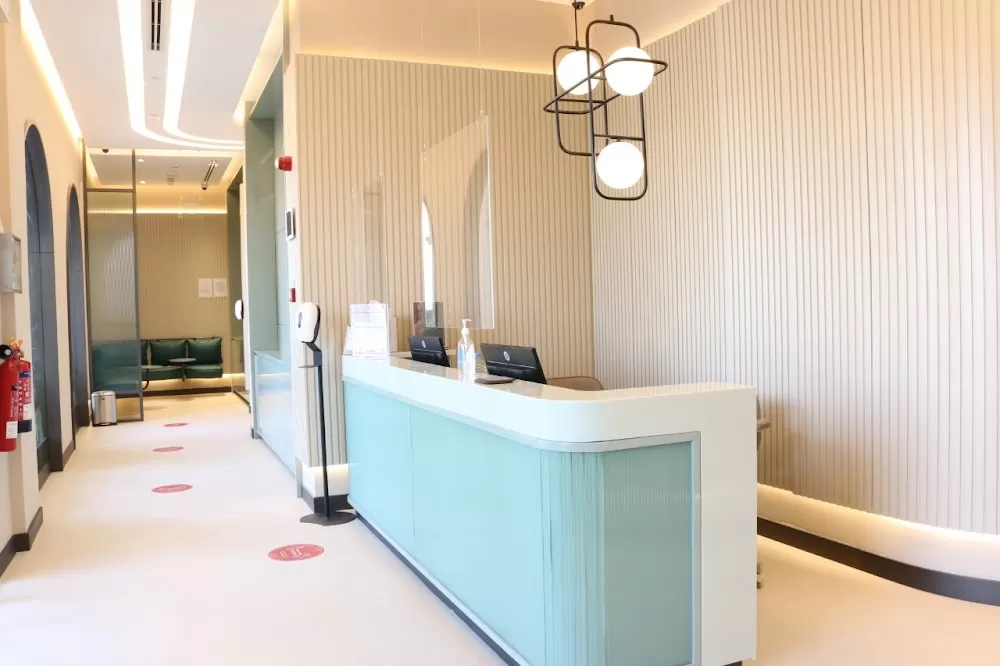 Al Seef Clinic - عيادة السيف للصحة و الجمال - Photo 1