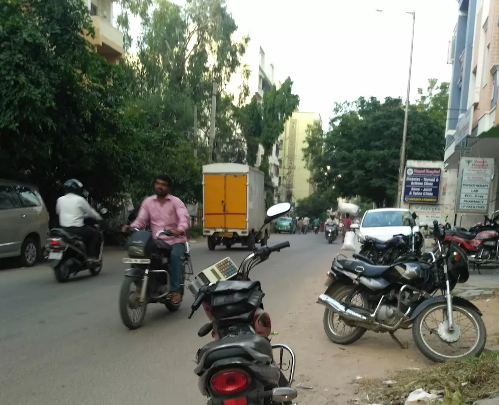 Vasavi Hospital: Orthopedic, Physician, Diabetes, Thyroid, Sugar Doctor | Hip/Knee Replacement, Back Pain | Hospital - Photo 5