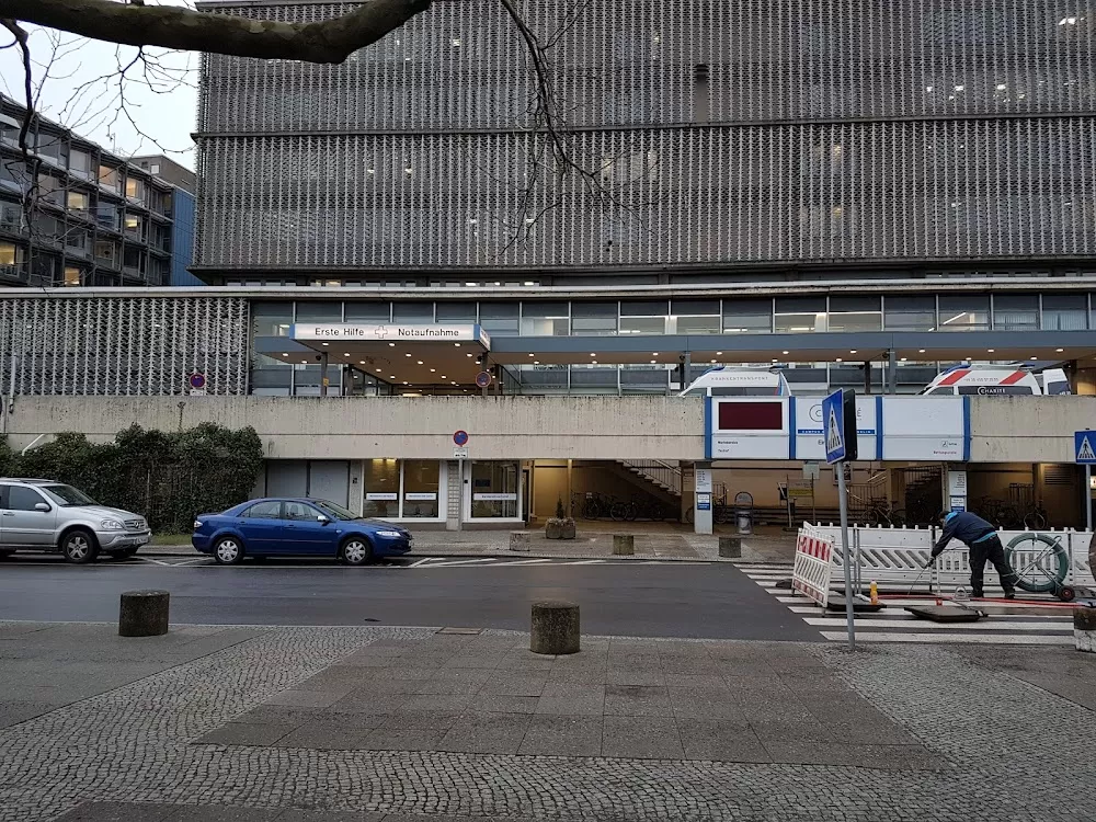 Klinik für Pädiatrie mit Schwerpunkt Pneumologie, Immunologie und Intensivmedizin | Charité Campus Virchow-Klinikum - Photo 7