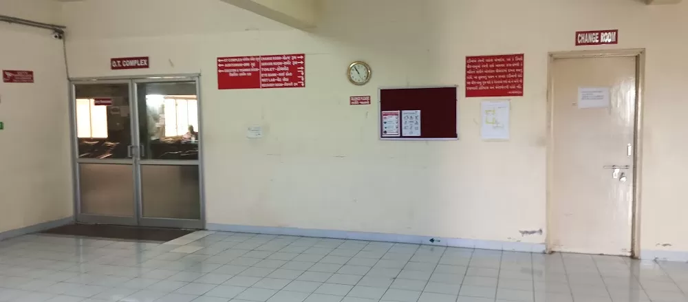 Vaduwala Eye Hospital - Photo 8