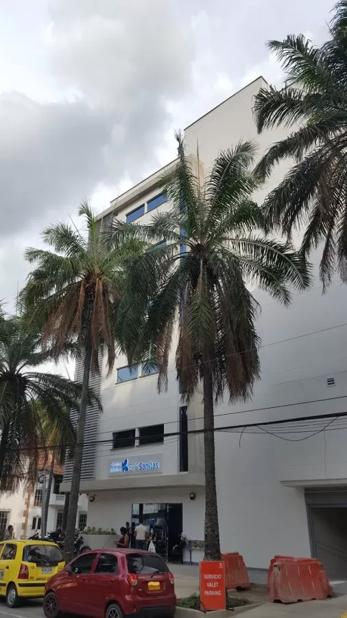 EPS Sanitas Centro Médico Prados del norte - Photo 1